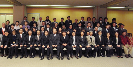 2011年12月27日 一年の締めくくり、ファミリー工房忘年会 2011年12月27日 一年の締めくくり、ファミリー工房忘年会