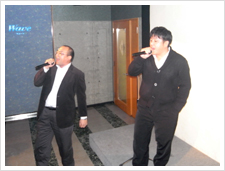 新入社員歓迎会にて 新入社員歓迎会にて