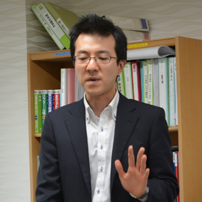 先日のセミナーでリーだーに大切なことのひとつに「率先垂範」ということがあげられていました。まずは自分でやってみせること。これが大切だということです。自分がやっていないことを人にやらせるのはおかしいということです。私もしっかりと「率先垂範」し、皆の手本になれるよう頑張ります! 先日のセミナーでリーだーに大切なことのひとつに「率先垂範」ということがあげられていました。まずは自分でやってみせること。これが大切だということです。自分がやっていないことを人にやらせるのはおかしいということです。私もしっかりと「率先垂範」し、皆の手本になれるよう頑張ります!