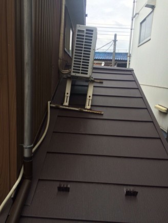 屋根をガルテクトという材料で仕上げます 屋根をガルテクトという材料で仕上げます