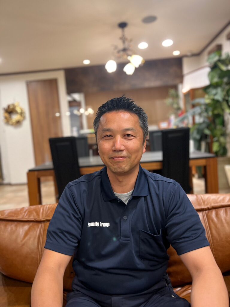 Director 髙島 秀昭