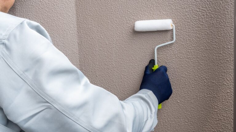 外壁を長持ちさせる秘訣！シリコン塗料の選び方とその圧倒的メリット