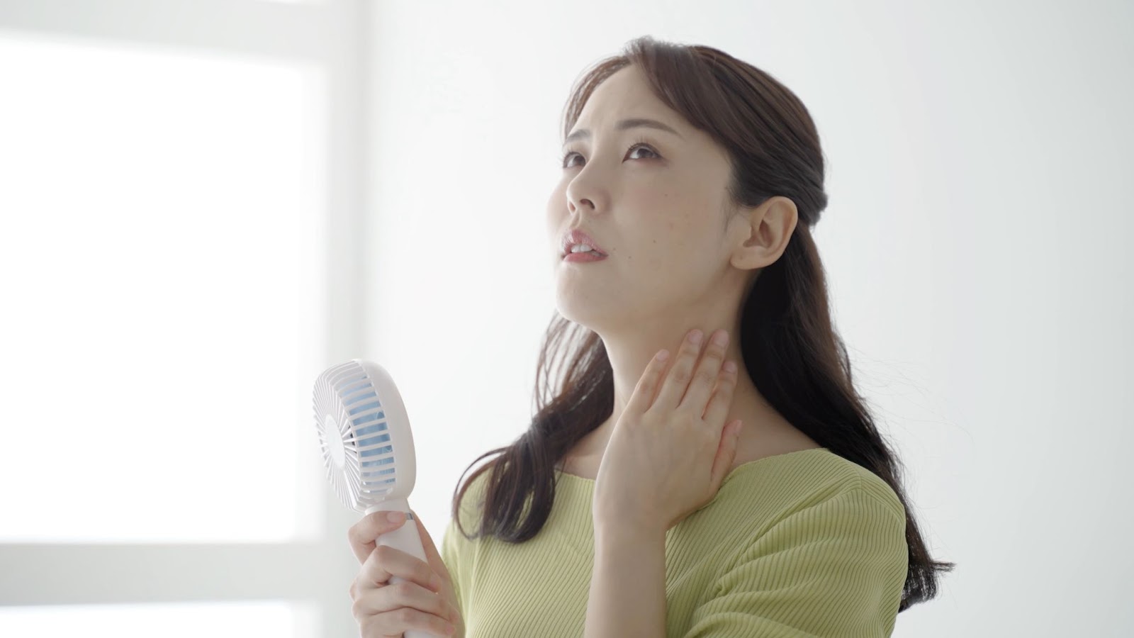 「冬寒くて夏暑い…」は窓のせい?アルミサッシの落とし穴と効果的な断熱リフォームの方法をご紹介!