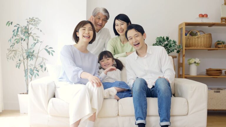 【補助金情報あり】高齢者の住まいに窓リノベを！ヒートショック防止や防犯対策のすすめ