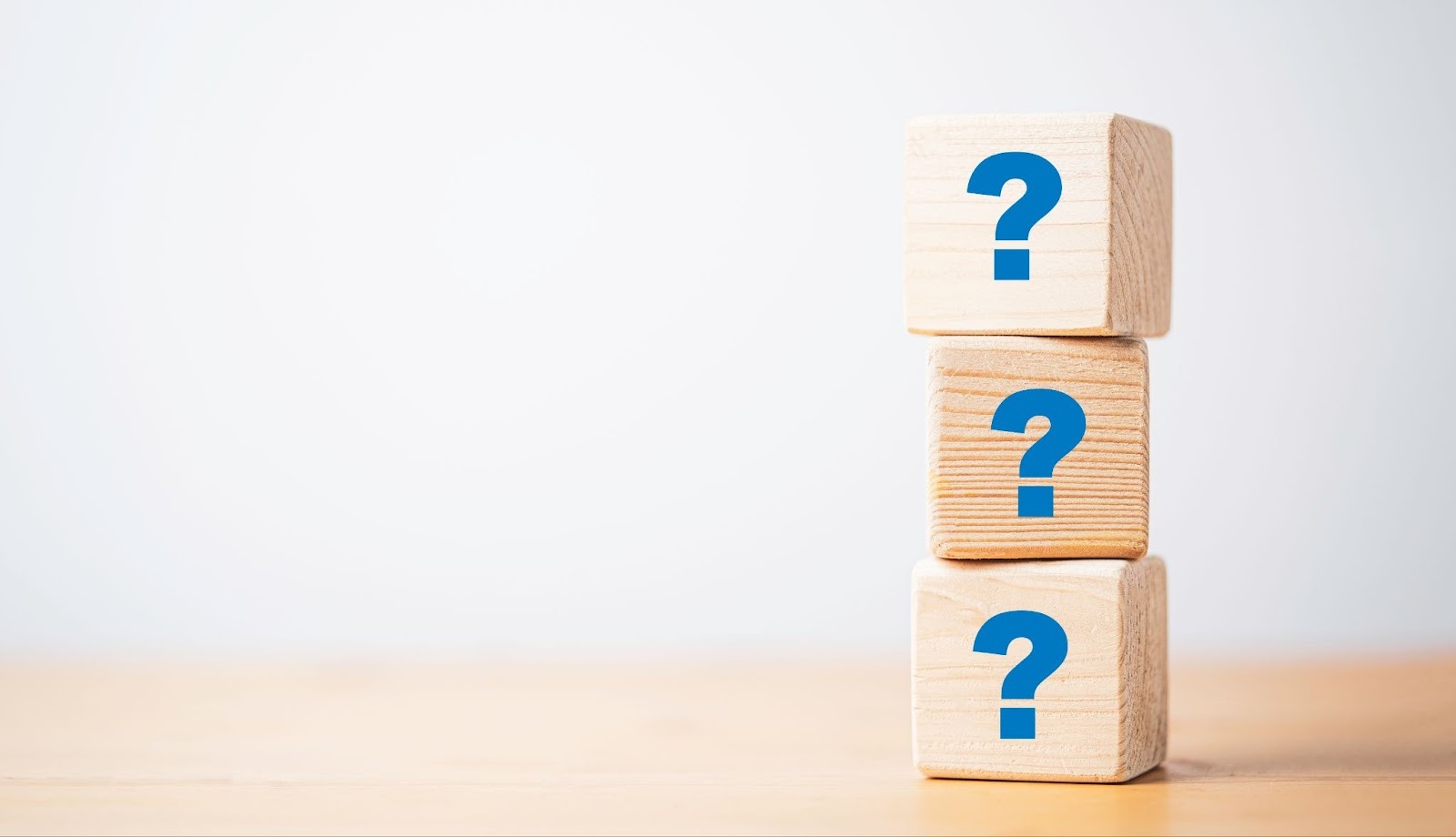 太陽光パネル設置と外壁塗装を同時に行うメリットとは？足場共用で費用も工期も効率化できる理由を解説