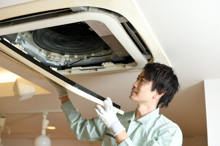 【事業所向け】ZEH・ZEB対応の換気システム導入ガイド｜住宅用との違いと補助金活用をわかりやすく解説（後半）