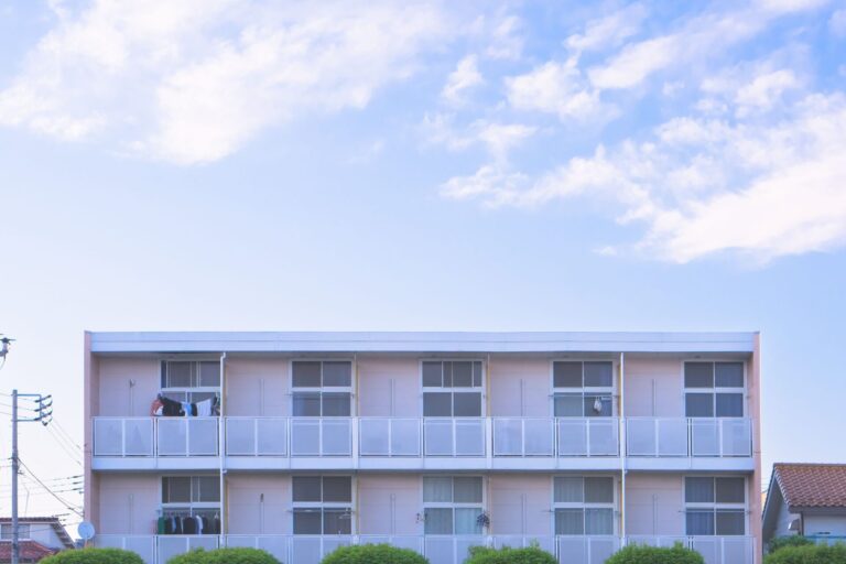 賃貸住宅のZEHリフォームは必要？オーナー視点で考える現実的な判断軸と進め方（前半）