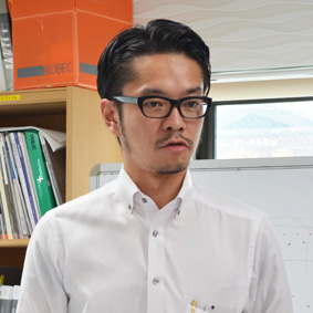 村上 2a5ab53510edb6c1990e7dcb35e5d58b2