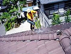 住み慣れた家が生まれ変わる屋根塗装 (1) 713c3f762921e1a8c54a6d679b96716d
