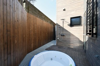 Jacuzzi Jacuzzi