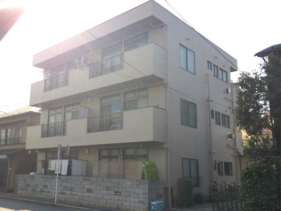 雨などで壁の汚れが落ちるから、お手入れが楽で嬉しい a32d6a2c3e1a036c29f835fa573f1514